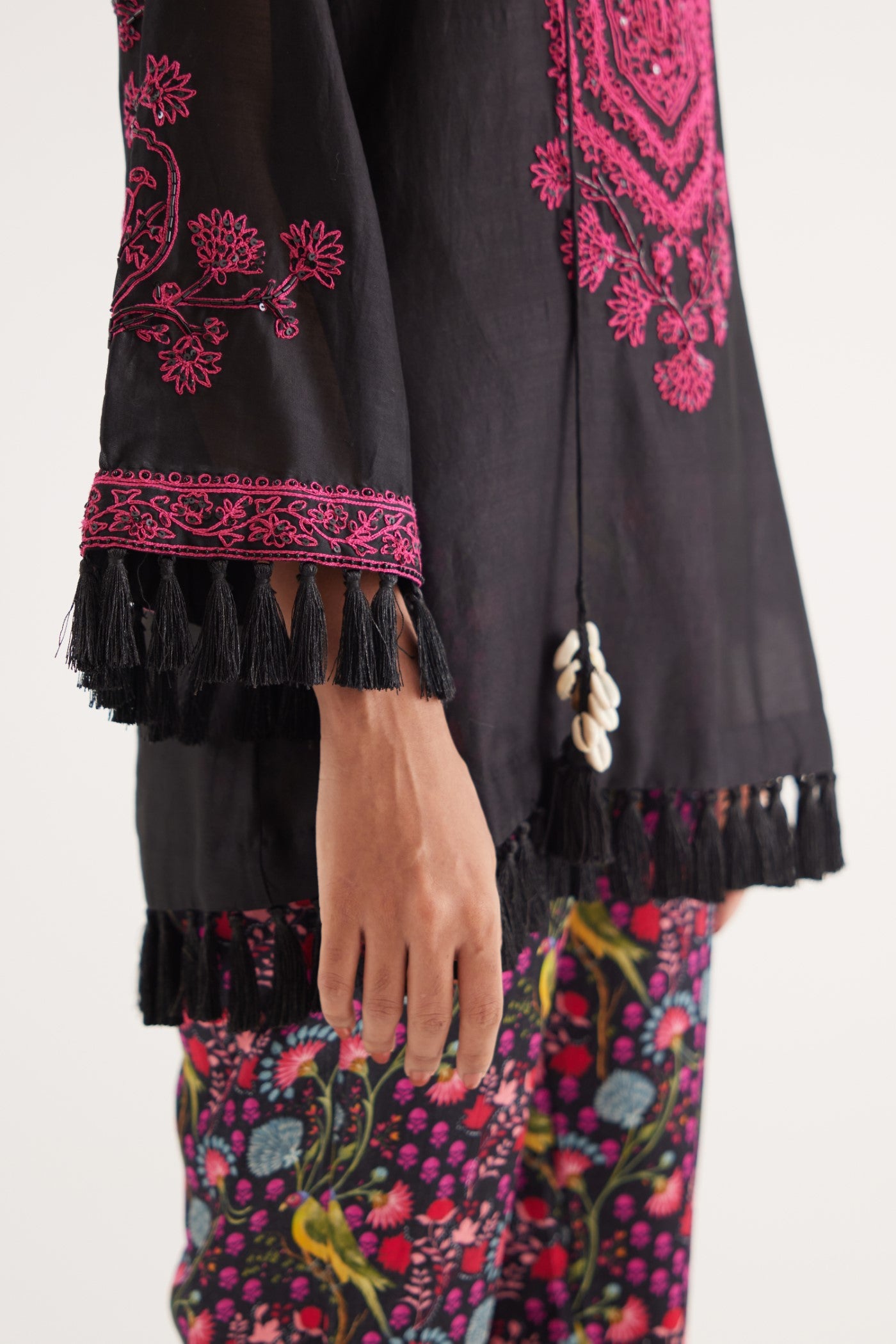 Black Mashroo Parrot Print Pant