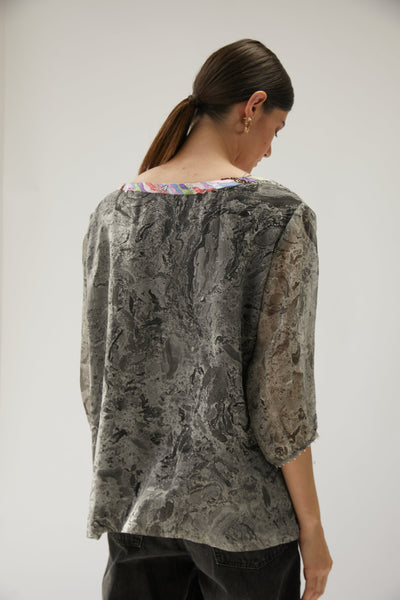 Essential Chiffon top, chiffon silk, handcrafted fabric, embroidered at the neckline, BeTrue, Be True